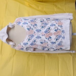 crop style hooded sweatshirt with front pouch pocket